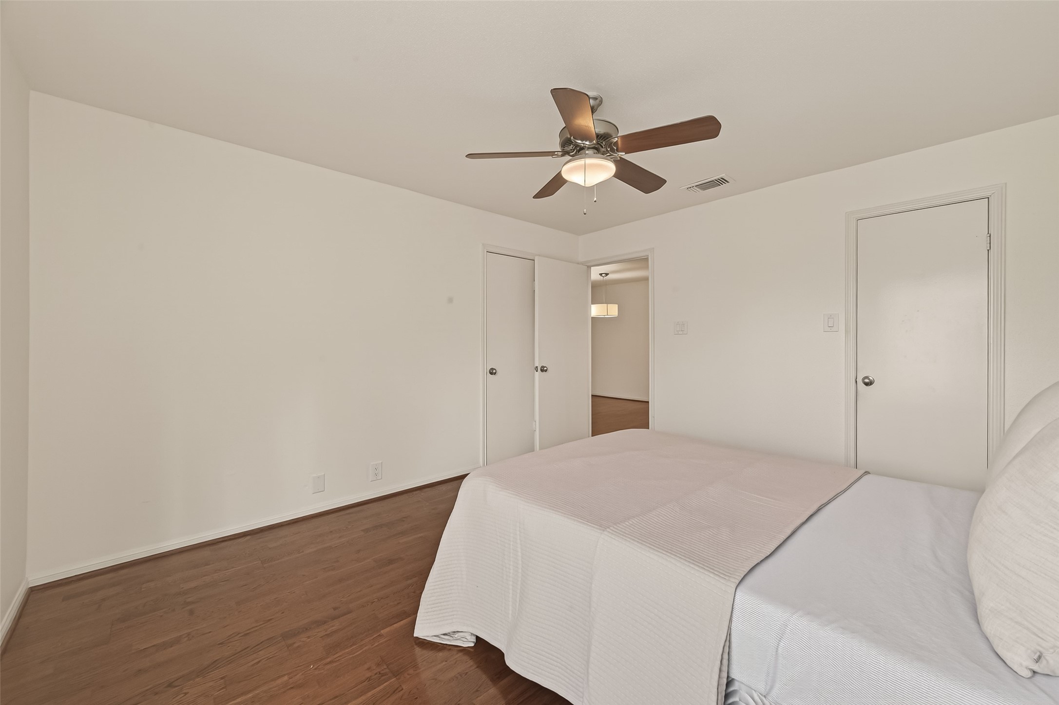 2829 Timmons Lane, Unit 144 Houston, TX 77027 - Photo 17 of 41 The primary bedroom offers a plethora of options for interior décor options! Allow your creativity to run wild, as you design a cherished space of tranquility, peace, and romance!