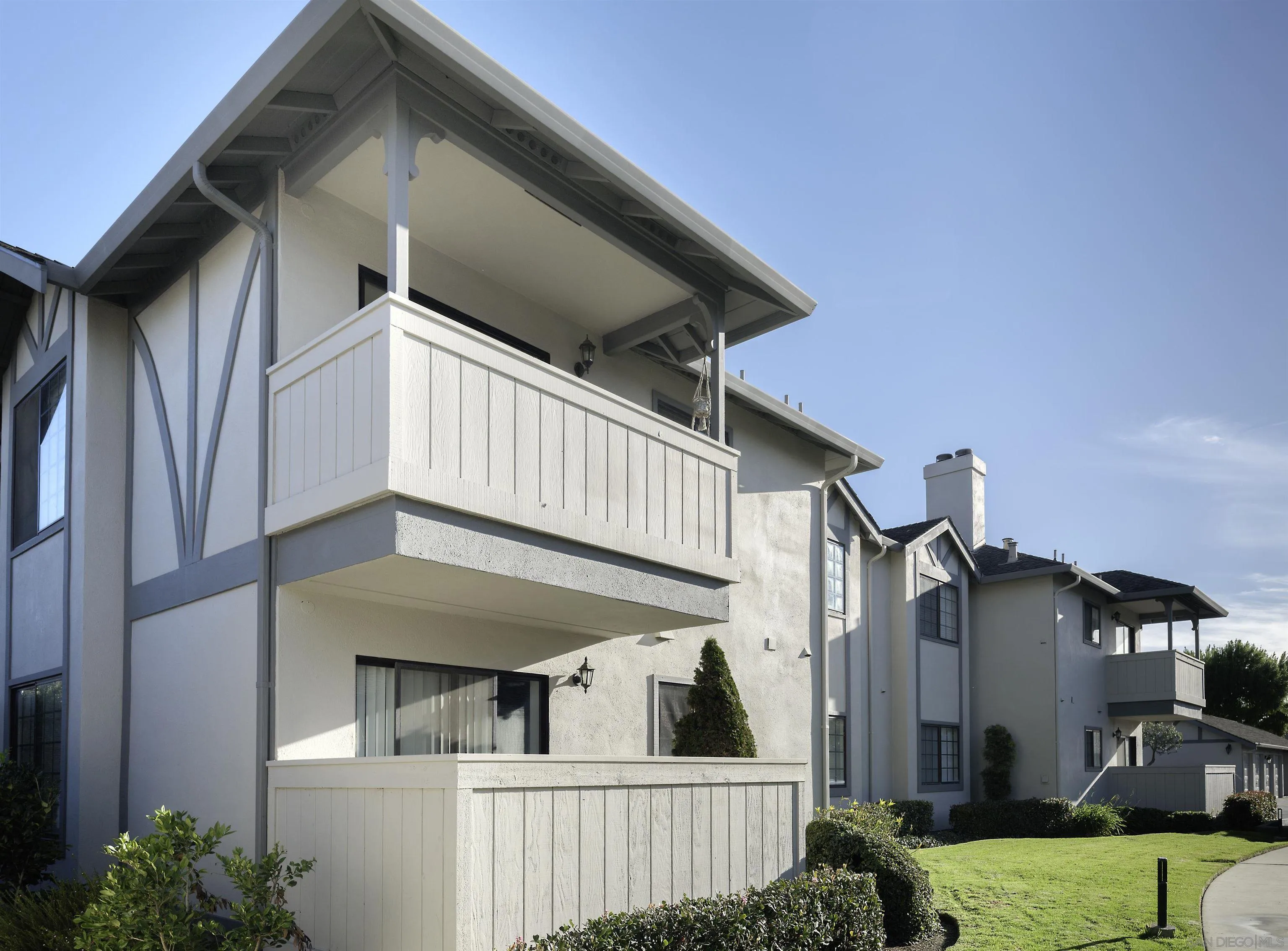 1057 Riker Street, Unit 4 Salinas, CA 93901 - Photo 14 of 15 Gallery Image 14