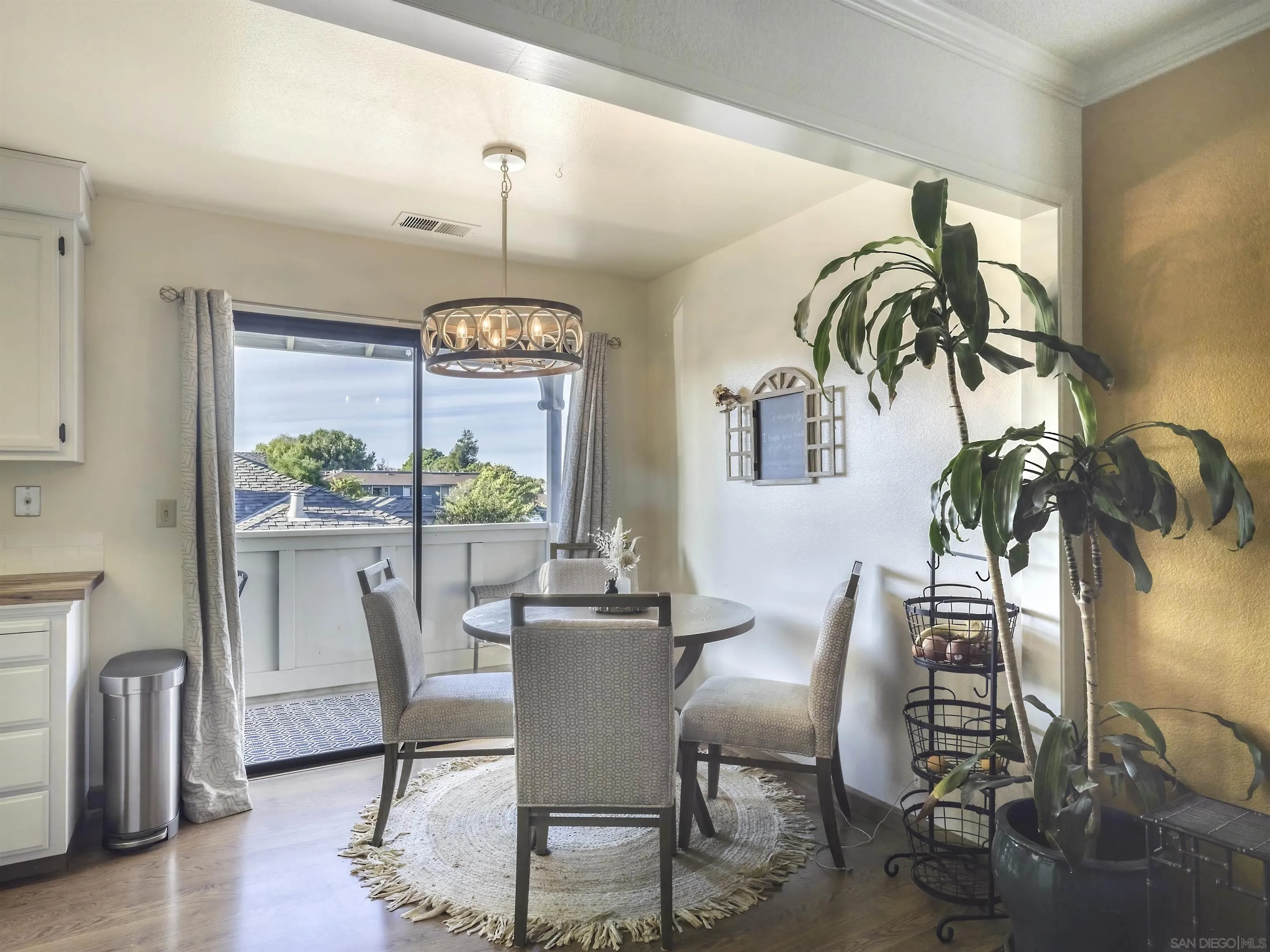 1057 Riker Street, Unit 4 Salinas, CA 93901 - Photo 4 of 15 Gallery Image 4