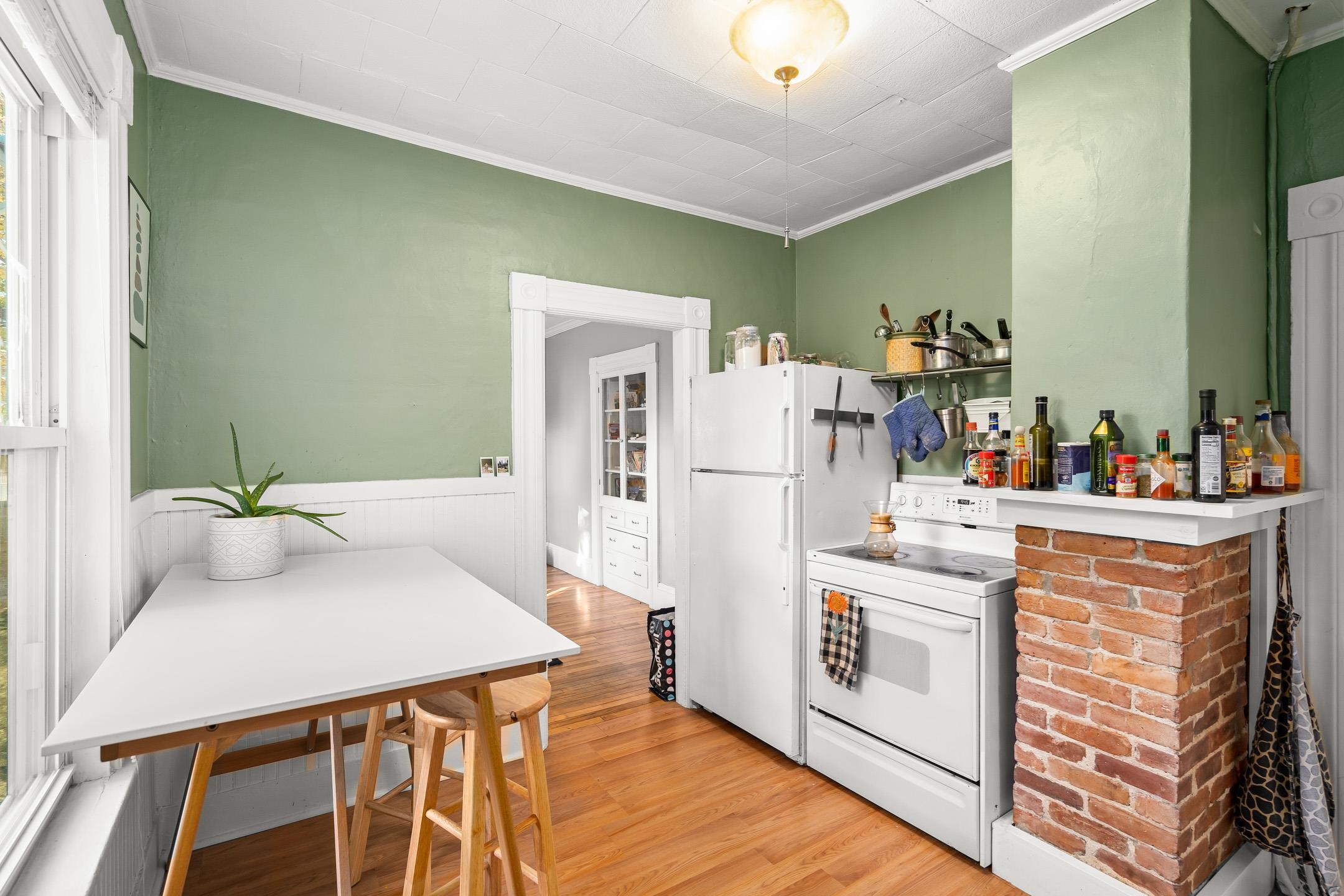 297 Prospect Street Manchester, NH 03104 - Photo 8 of 40 Gallery Image 8