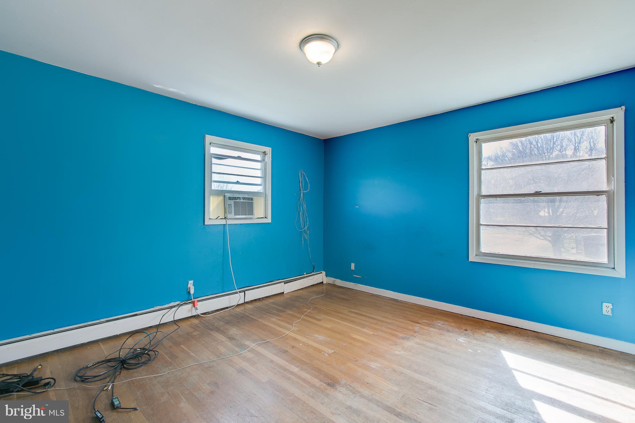16851 Gaines Road Broad Run, VA 20137 - Photo 15 of 30 Bedroom