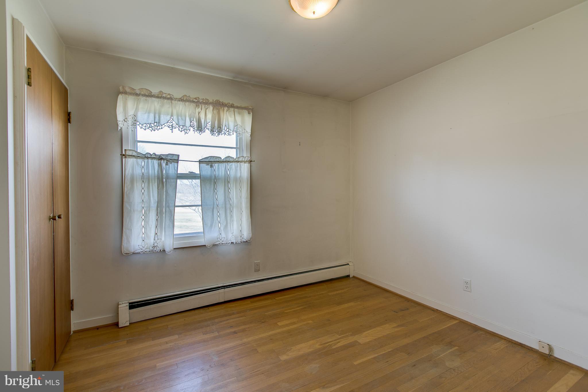 16851 Gaines Road Broad Run, VA 20137 - Photo 19 of 30 Bedroom