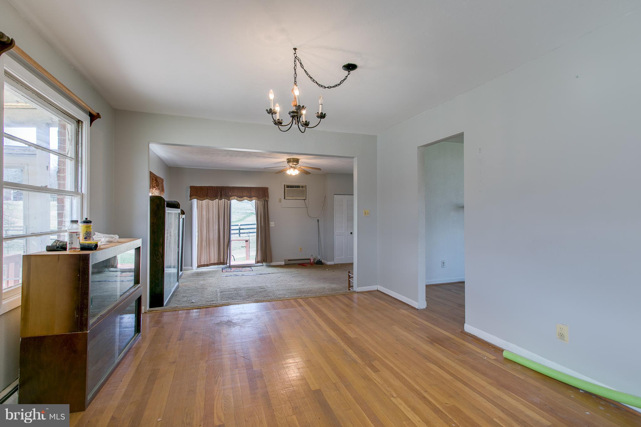 16851 Gaines Road Broad Run, VA 20137 - Photo 9 of 30 Interior (General)