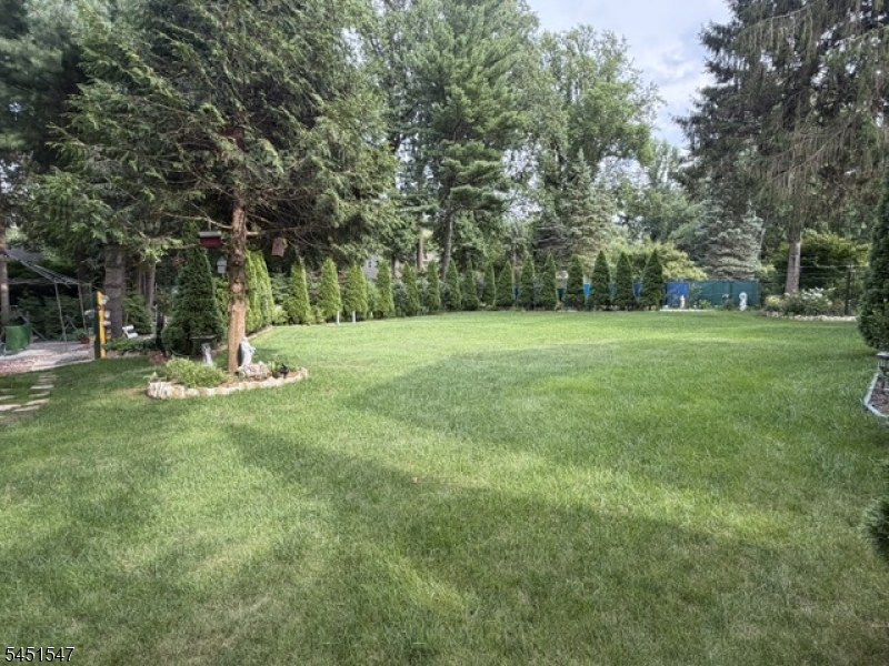 71 Beech Road Randolph, NJ 07869 - Photo 40 of 41 Gallery Image 40