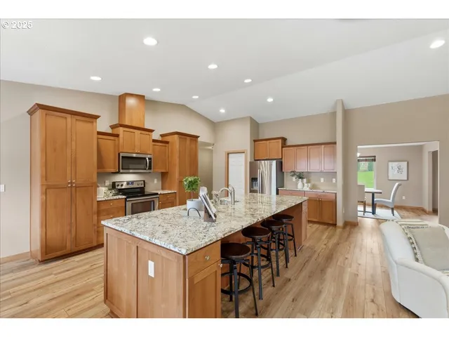 $1,295,000 | 15061 Southeast Orient Drive, Boring, OR 97009