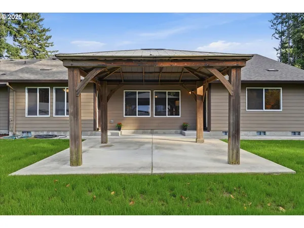 $1,249,000 | 15061 Southeast Orient Drive, Boring, OR 97009