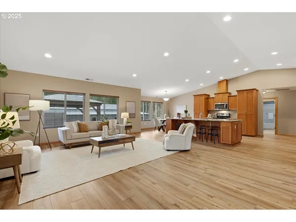 $1,249,000 | 15061 Southeast Orient Drive, Boring, OR 97009