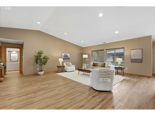 $1,249,000 | 15061 Southeast Orient Drive, Boring, OR 97009