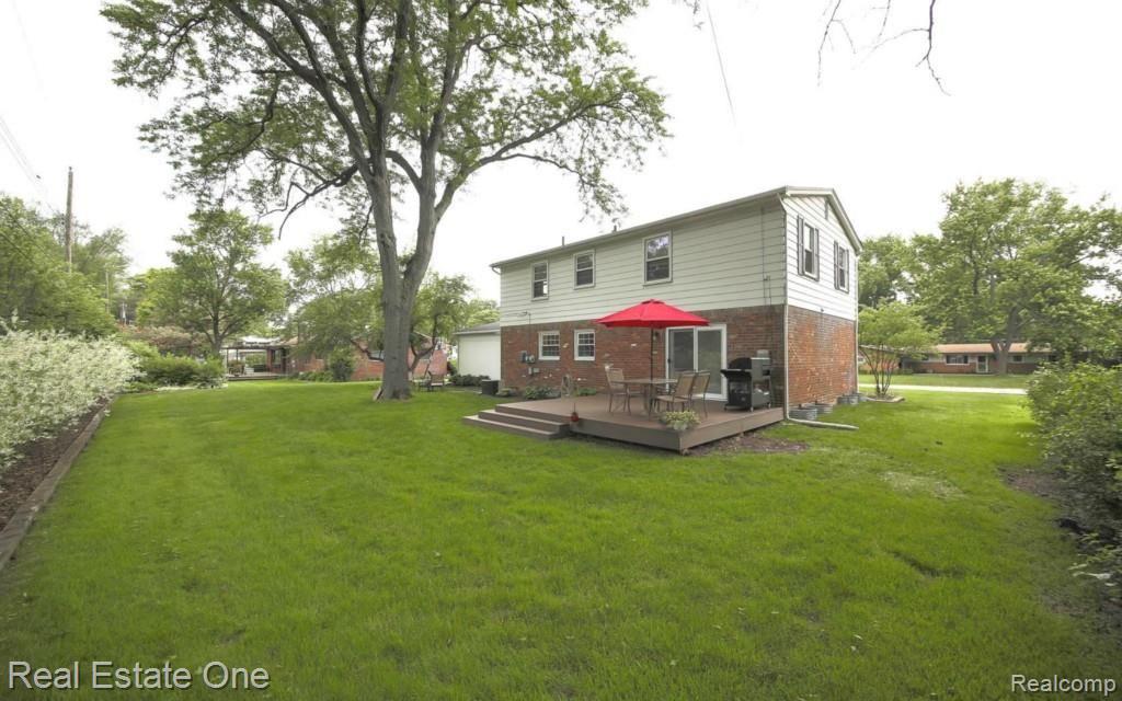 32247 Bonnet Hill Road Farmington Hills, MI 48334 - Photo 24 of 25