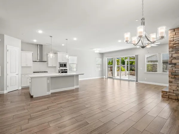 $699,000 | 1751 North Kaweah Avenue, Clovis, CA 93619