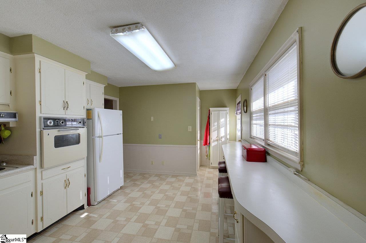 162 Dover Road Spartanburg, SC 29301 - Photo 13 of 33 Gallery Image 13