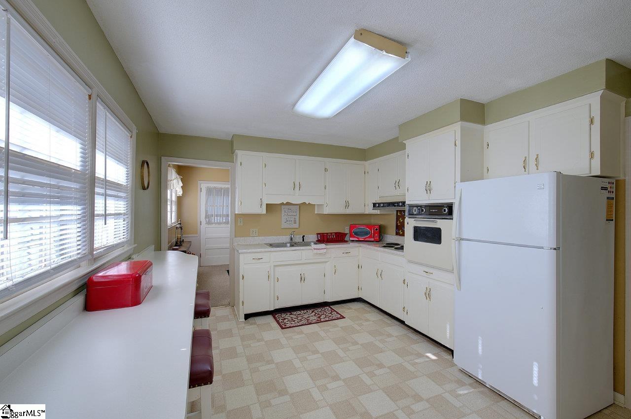 162 Dover Road Spartanburg, SC 29301 - Photo 14 of 33 Gallery Image 14