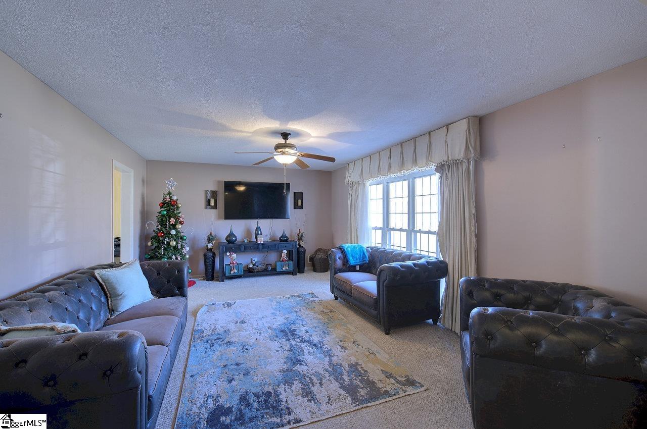 162 Dover Road Spartanburg, SC 29301 - Photo 7 of 33 Gallery Image 7