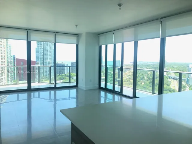 $5,800 | 1300 South Miami Avenue, Unit 2406, Miami, FL 33130