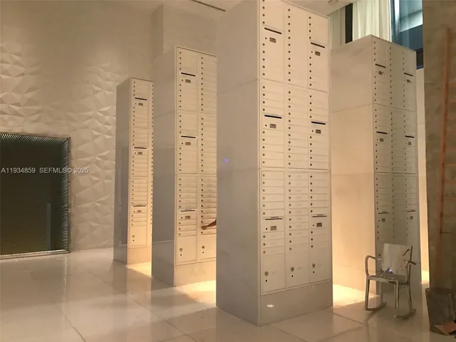 $5,800 | 1300 South Miami Avenue, Unit 2406, Miami, FL 33130