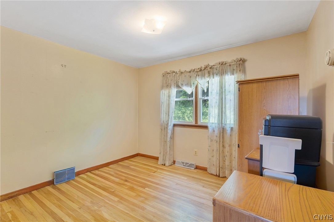 3659 Warners Road Camillus, NY 13209 - Photo 21 of 35