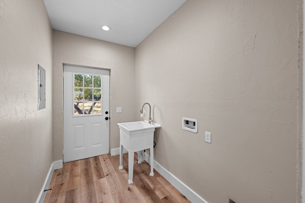 28 Ruger Road Fredericksburg, TX 78624 - Photo 28 of 43 a workspace room with a window