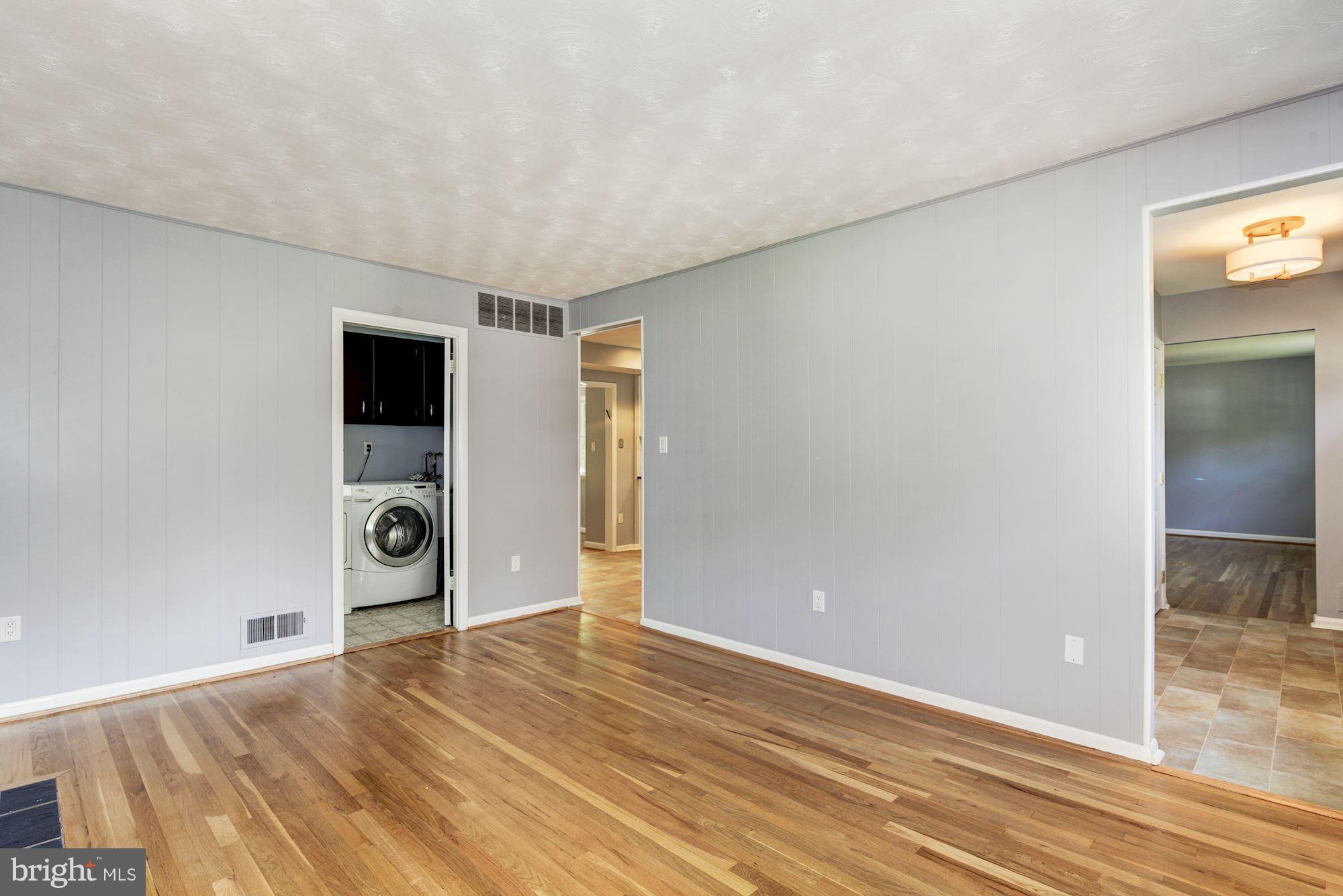 6212 Roblynn Road Laurel, MD 20707 - Photo 14 of 30 Family Room