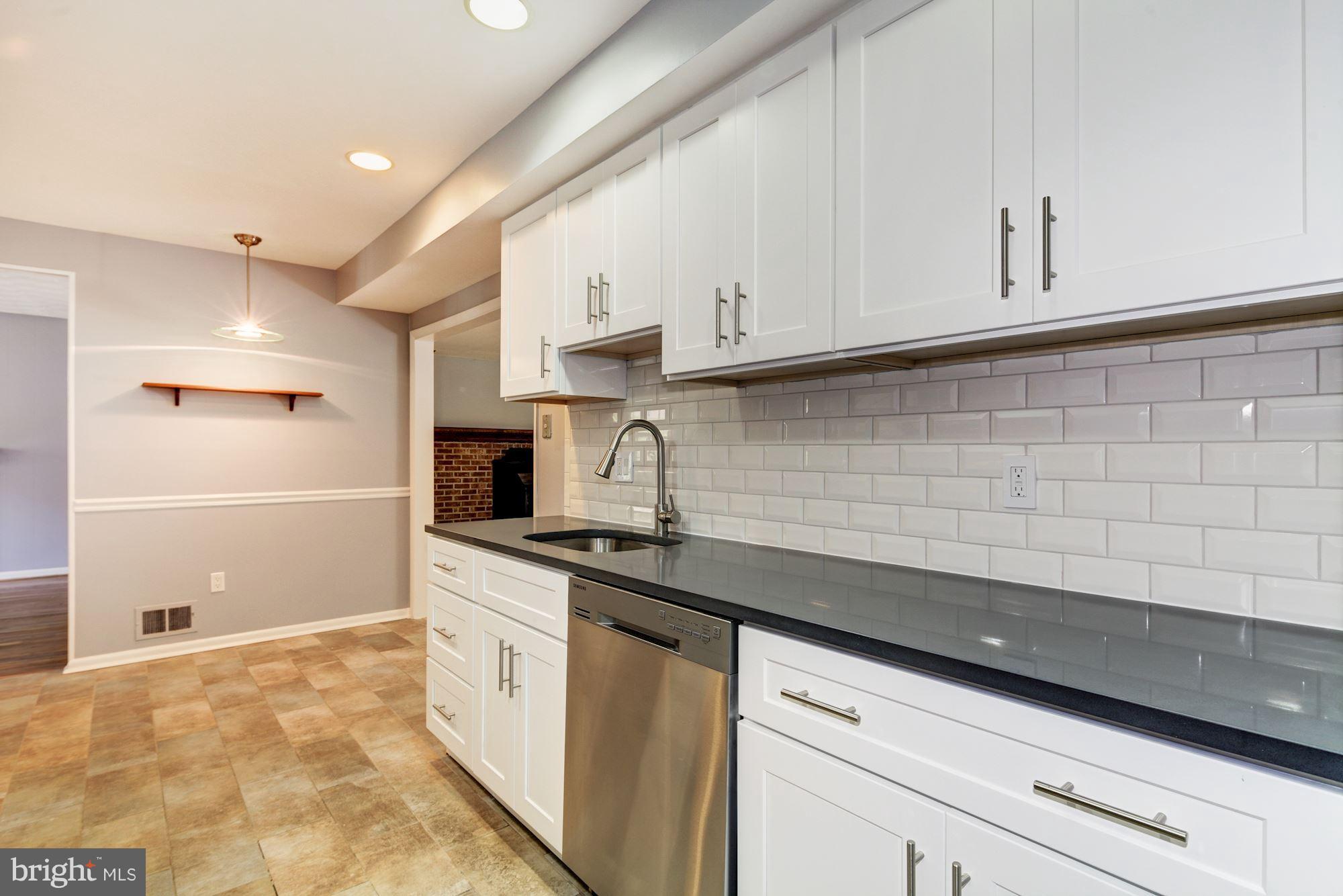 6212 Roblynn Road Laurel, MD 20707 - Photo 8 of 30 Kitchen