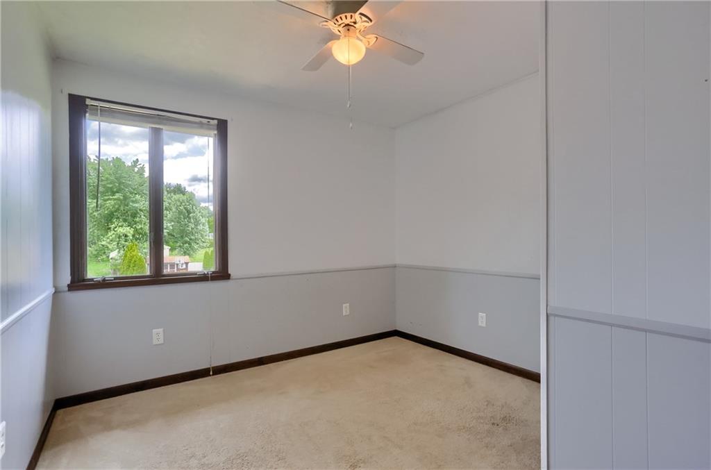 106 Colonial Way Aliquippa, PA 15001 - Photo 29 of 50