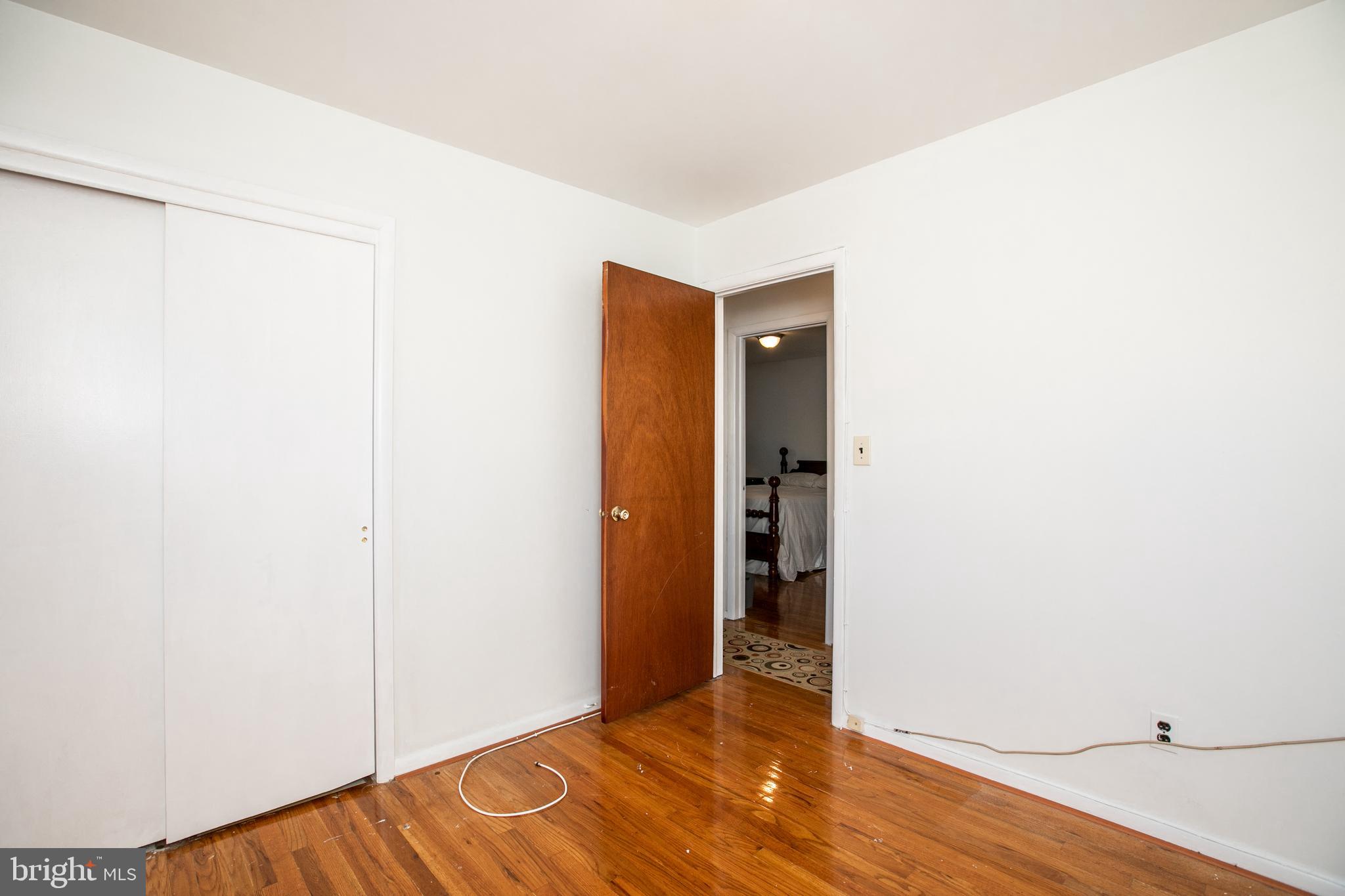 1242 Lower Ferry Road Ewing, NJ 08618 - Photo 25 of 37