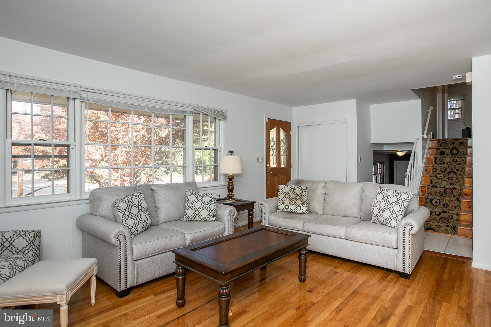 1242 Lower Ferry Road Ewing, NJ 08618 - Photo 6 of 37