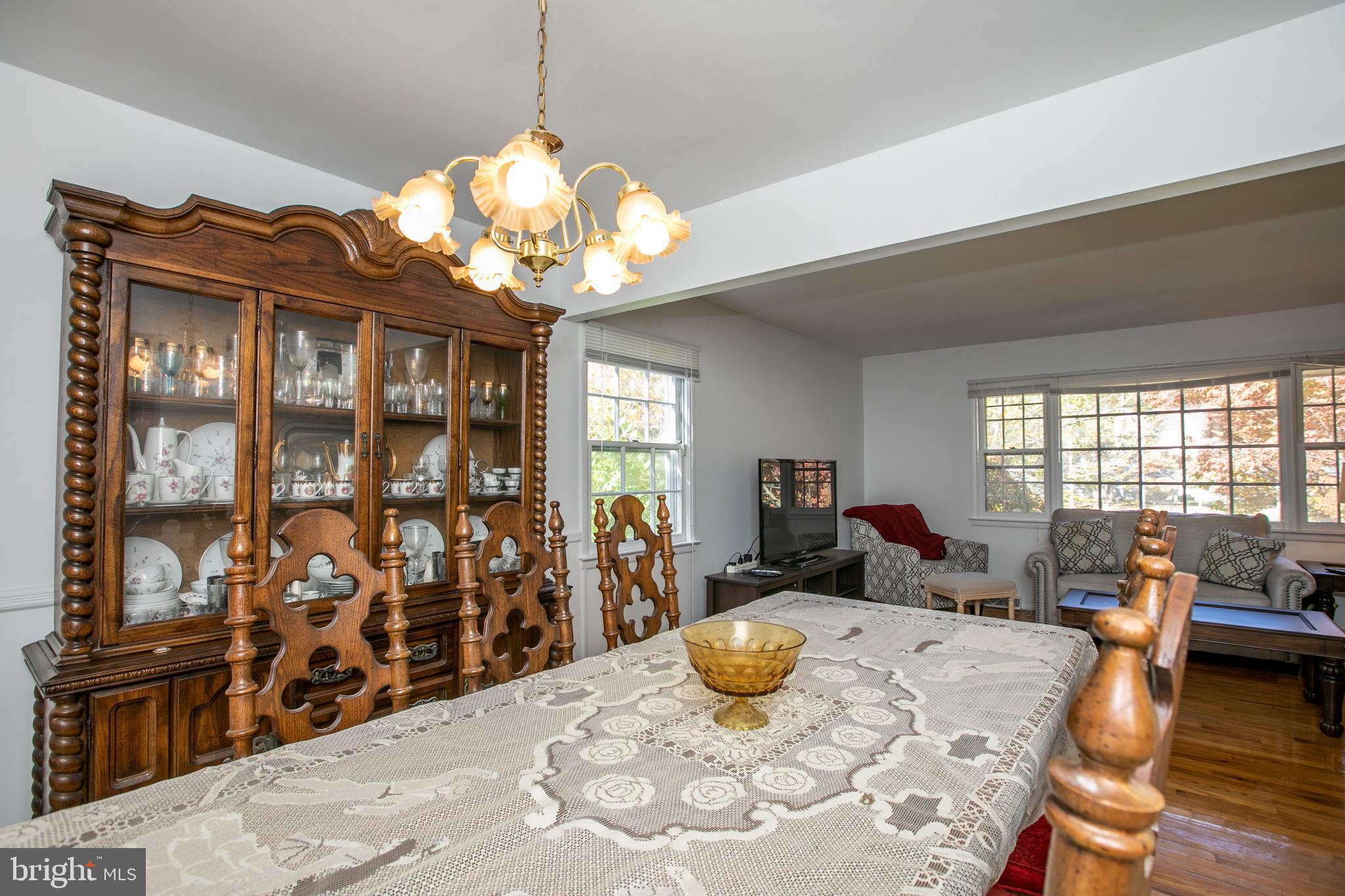 1242 Lower Ferry Road Ewing, NJ 08618 - Photo 9 of 37
