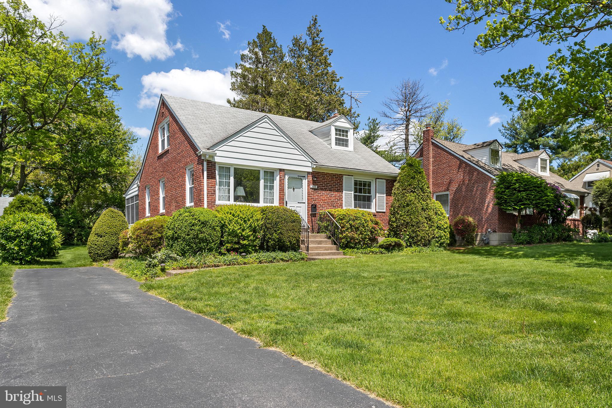 319 Pinecrest Road Springfield, PA 19064 - Photo 1 of 27