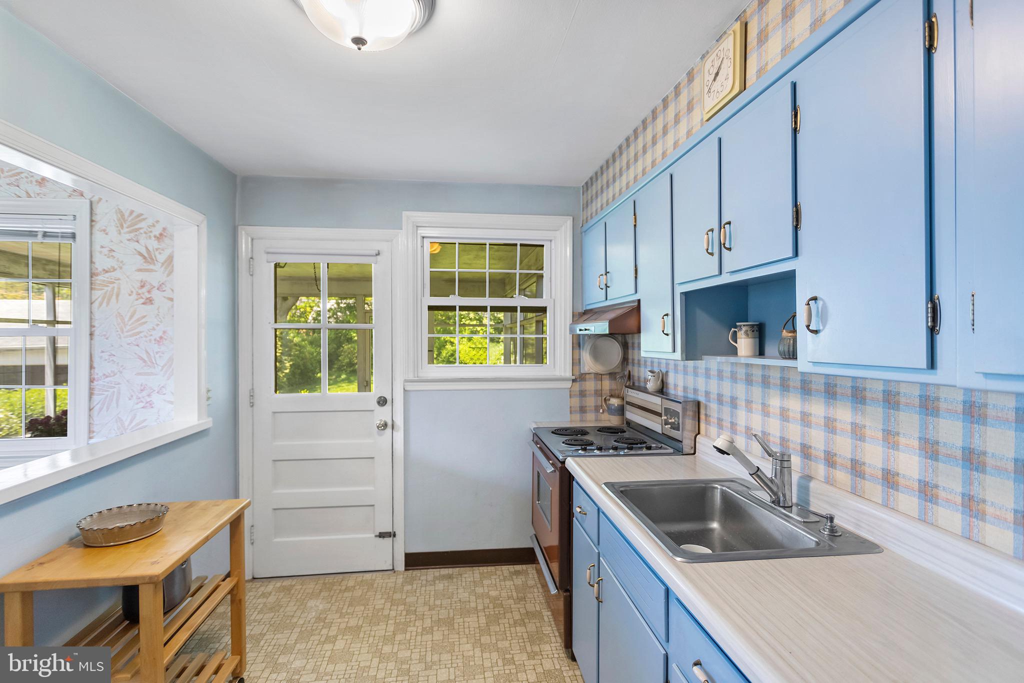 319 Pinecrest Road Springfield, PA 19064 - Photo 9 of 27