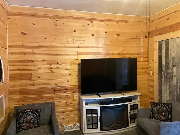 $65,000 | 108 North West Street, Ceylon, MN 56121