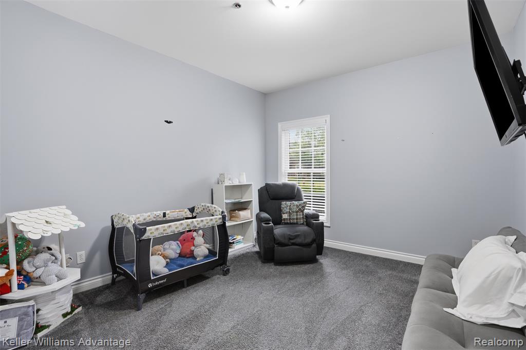 45658 South Stonewood Road Canton, MI 48187 - Photo 19 of 41