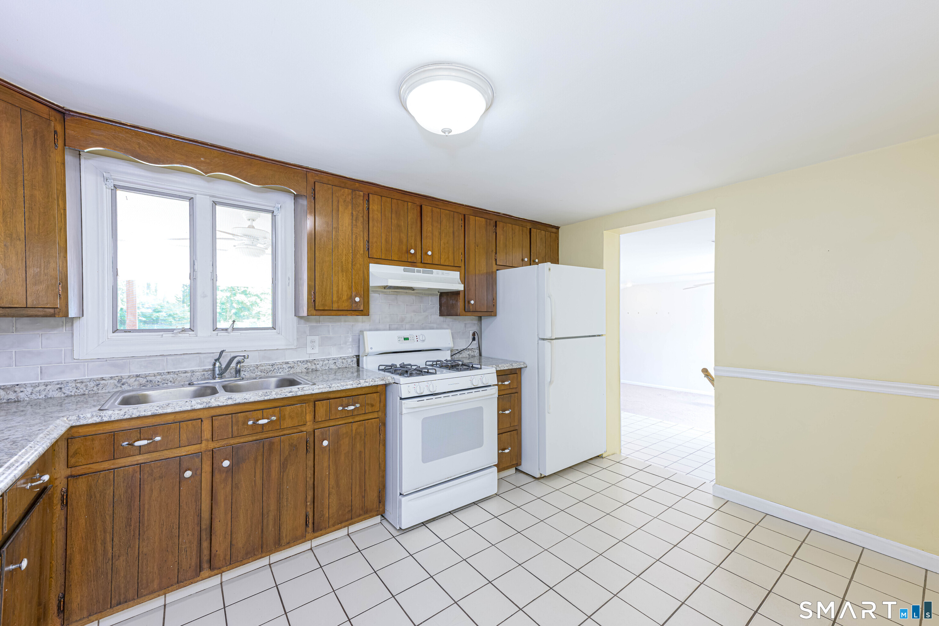 26 MacArthur Road North Haven, CT 06473 - Photo 9 of 39