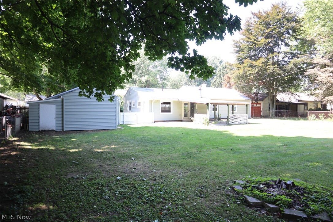 1957 Perth Road Madison, OH 44057 - Photo 4 of 11