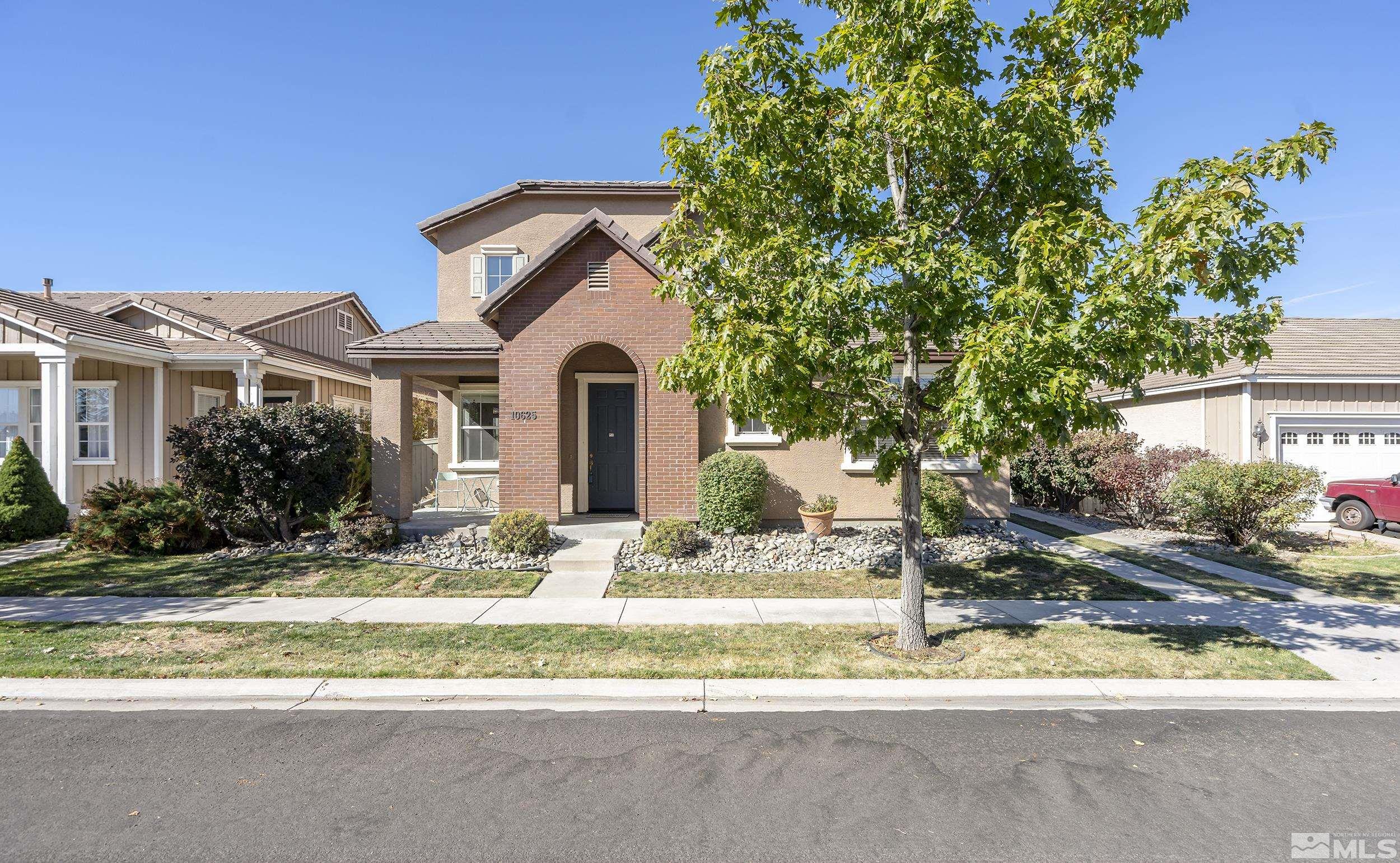 10625 Eagle Falls Way Reno, NV 89521 - Photo 25 of 25 a front view of a house with a yard