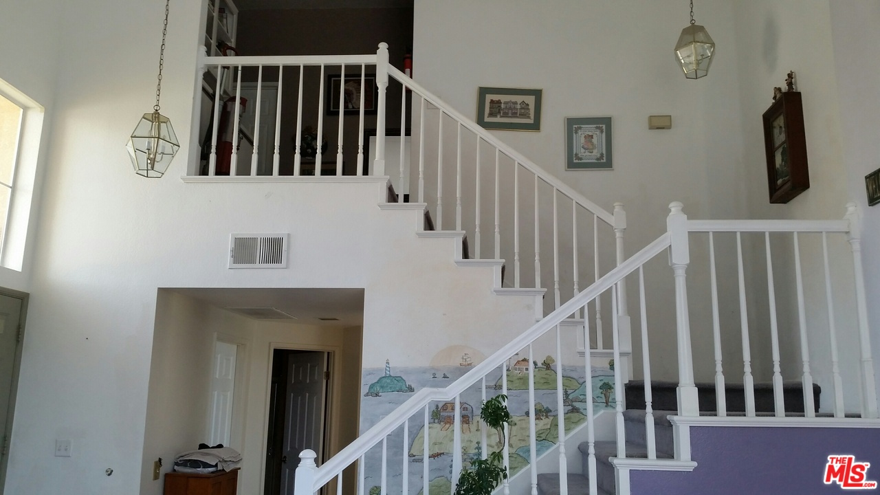 36410 Ramona Road Palmdale, CA 93550 - Photo 5 of 8 Gallery Image 5