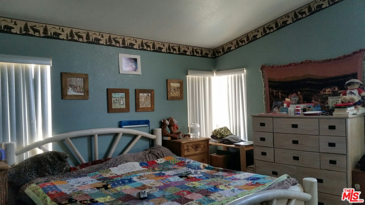 36410 Ramona Road Palmdale, CA 93550 - Photo 6 of 8 Gallery Image 6