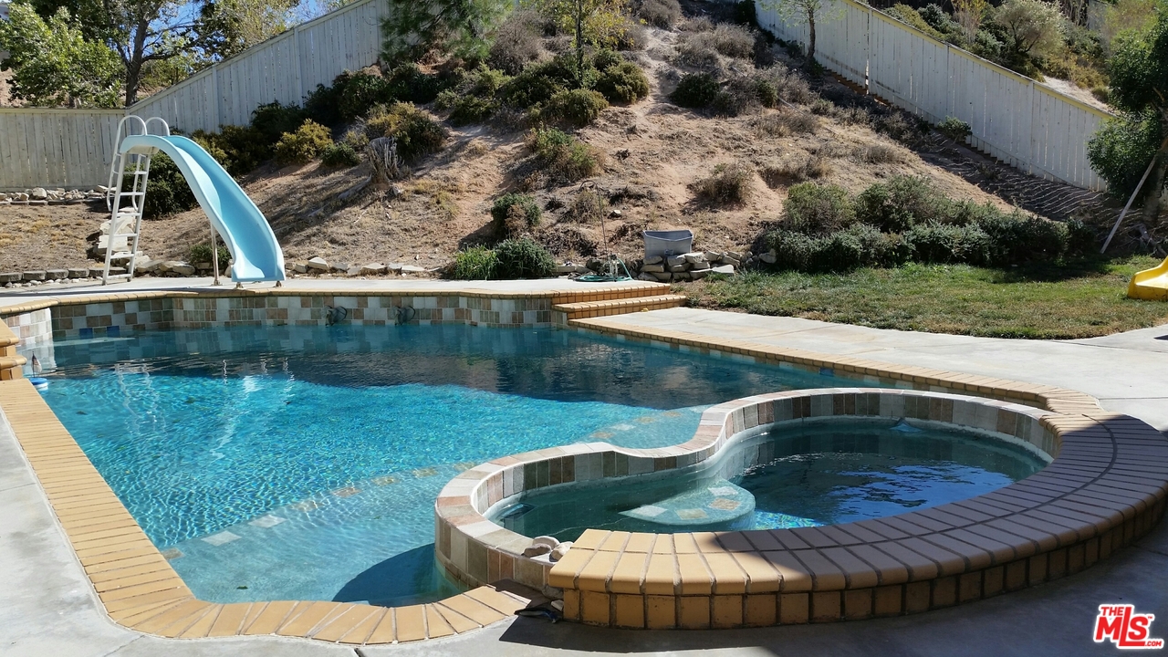 36410 Ramona Road Palmdale, CA 93550 - Photo 8 of 8 Gallery Image 8