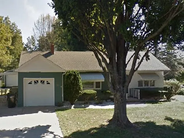 $311,000 | 520 South Russell Street, Odessa, MO 64076