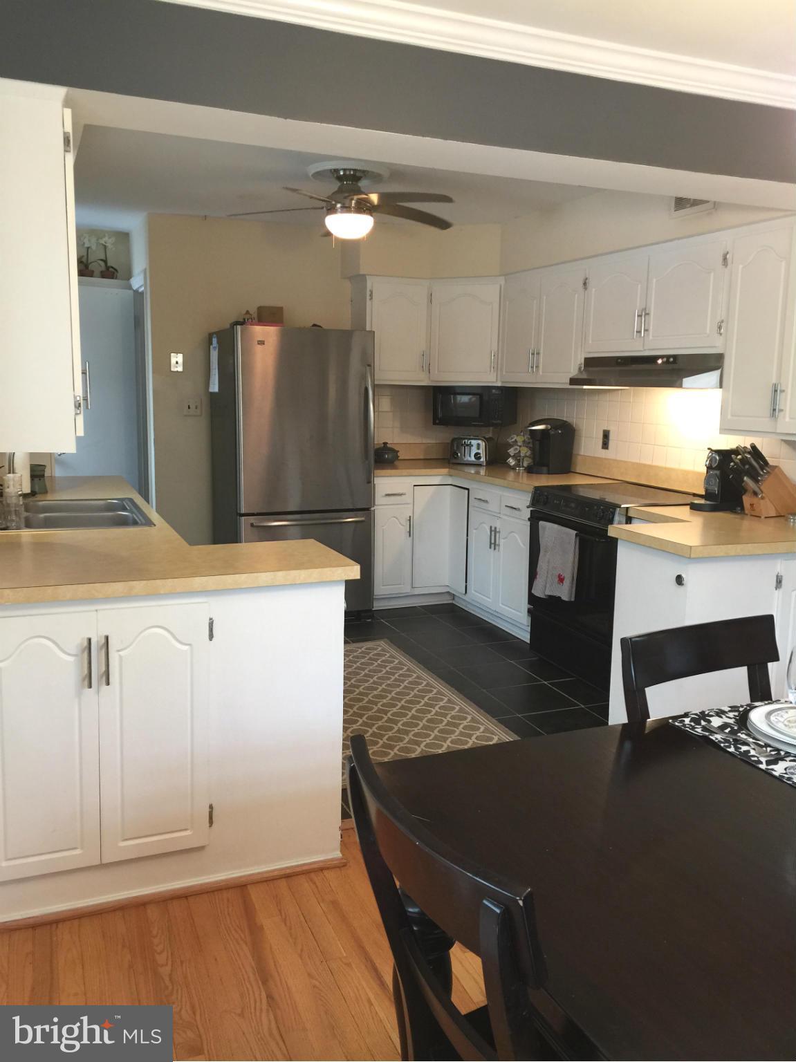 3032 Holmes Run Road Falls Church, VA 22042 - Photo 11 of 29 Kitchen