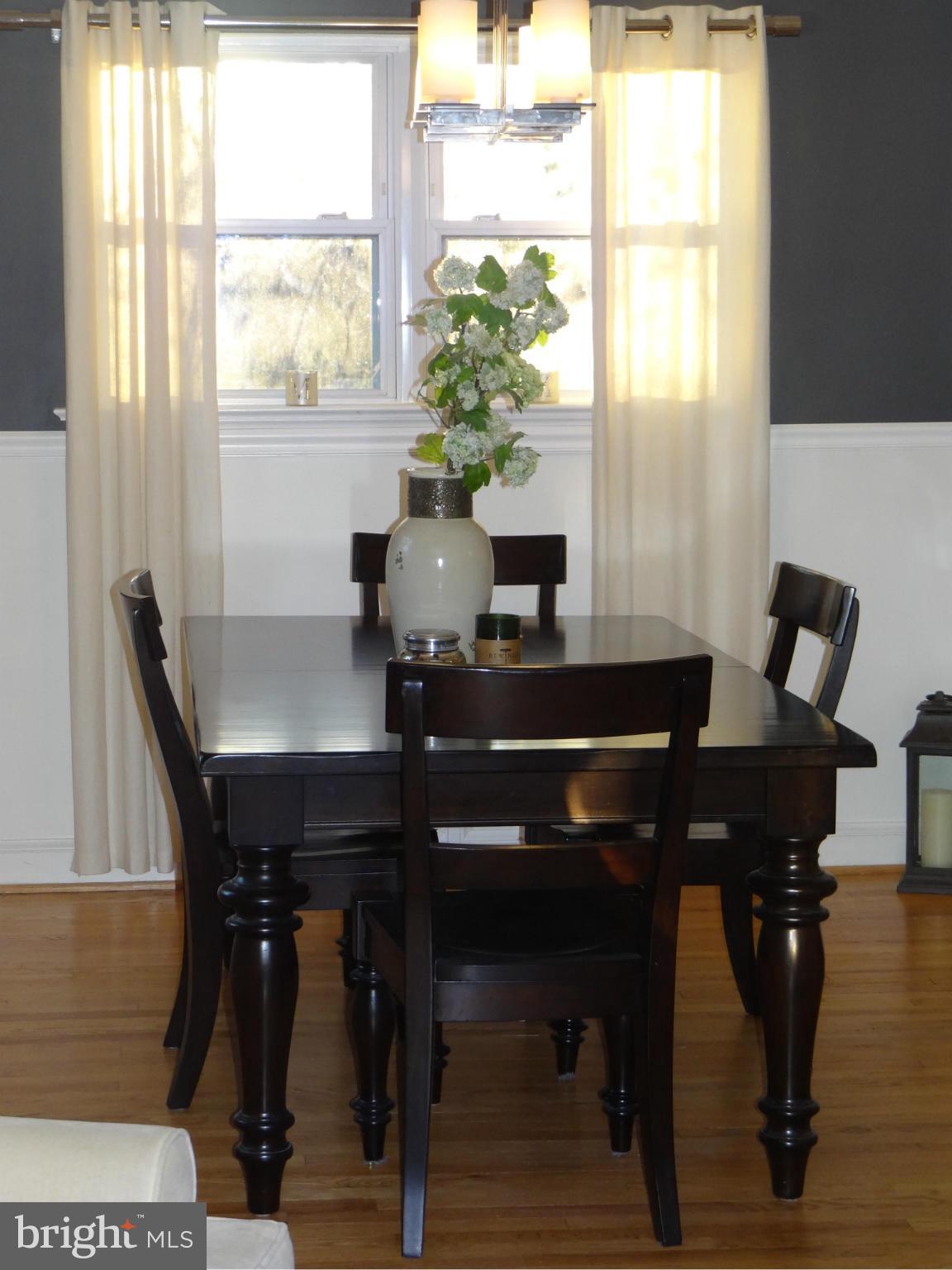 3032 Holmes Run Road Falls Church, VA 22042 - Photo 10 of 29 Dining Room