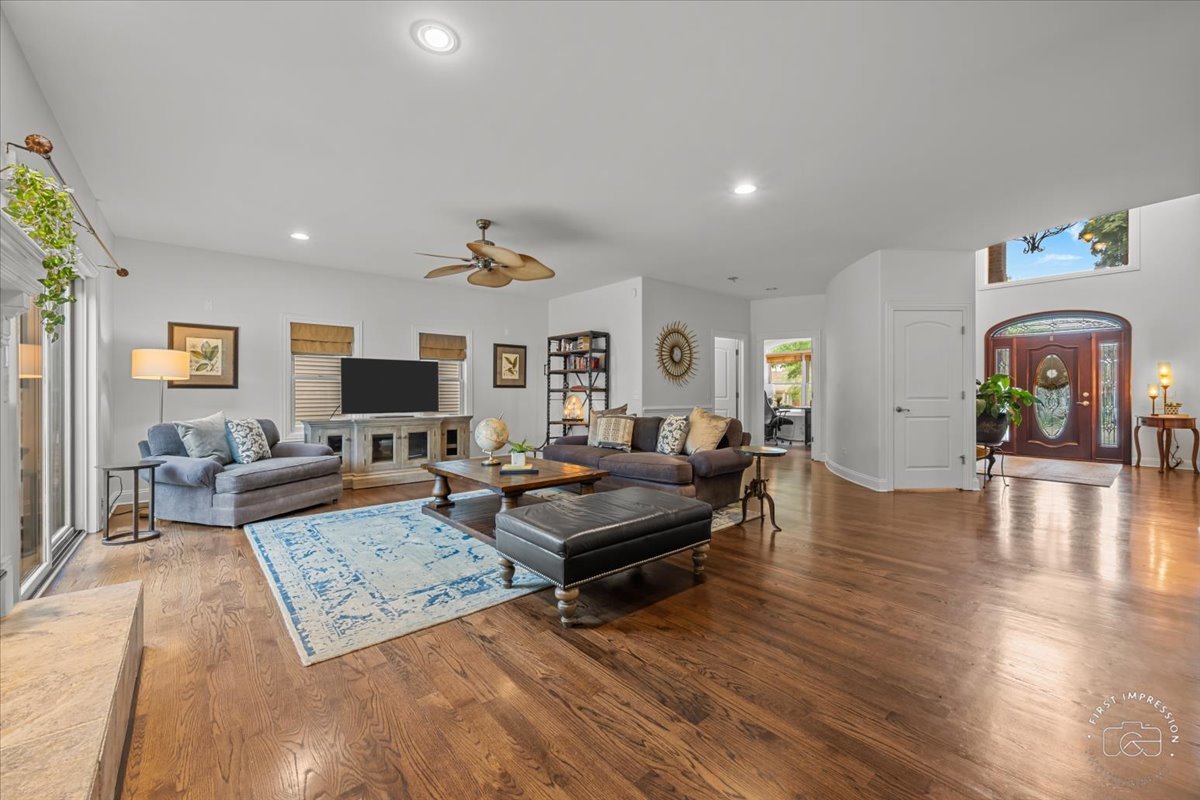 425 West Bob O Link Road Mount Prospect, IL 60056 - Photo 16 of 38 Gallery Image 16