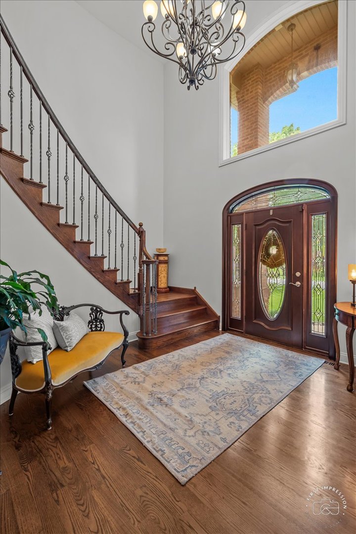 425 West Bob O Link Road Mount Prospect, IL 60056 - Photo 4 of 38 Gallery Image 4