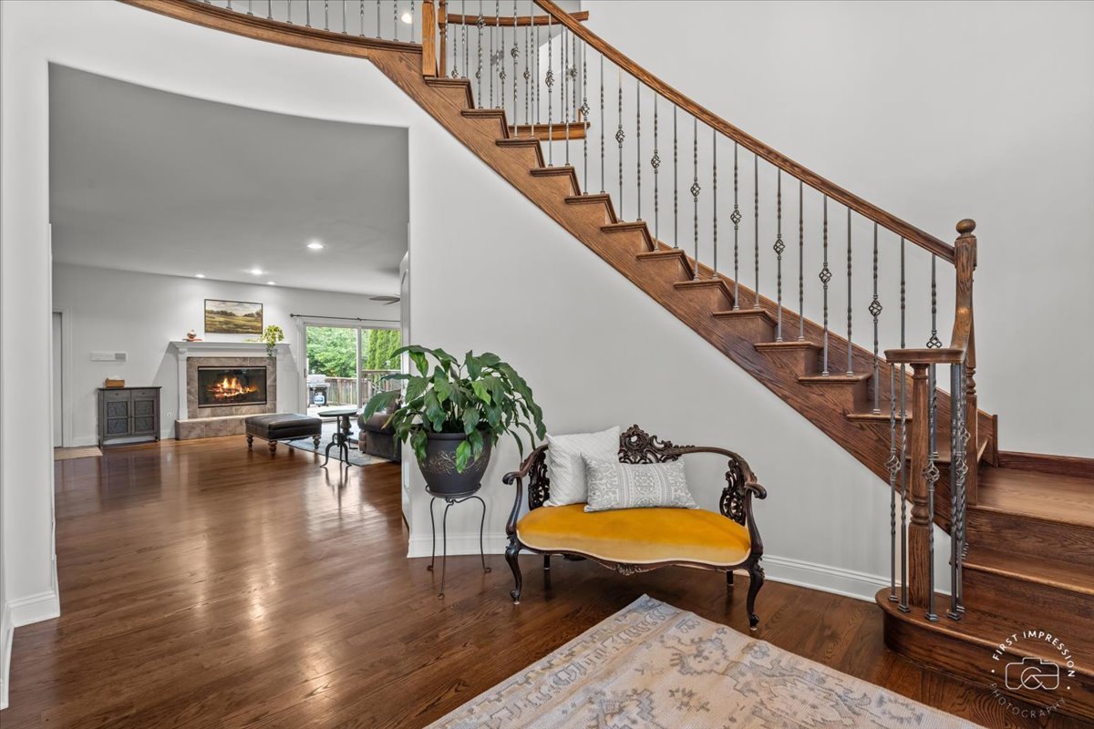 425 West Bob O Link Road Mount Prospect, IL 60056 - Photo 5 of 38 Gallery Image 5