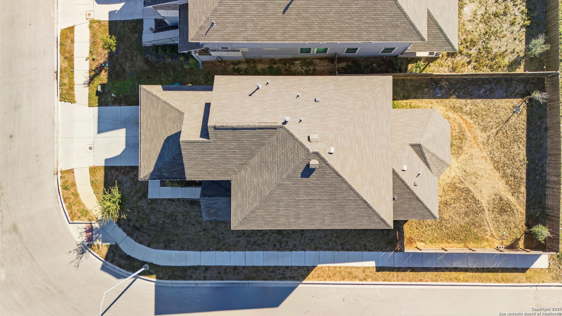 9102 Devils River Converse, TX 78109 - Photo 34 of 34 an aerial view of a house with swimming pool