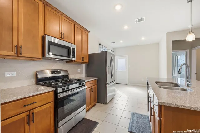 $330,000 | 9102 Devils River, Converse, TX 78109