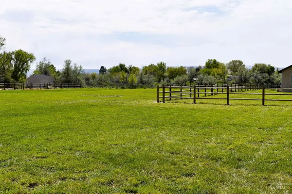 $577,400 | 25555 Clubhouse Court, Wilder, ID 83676