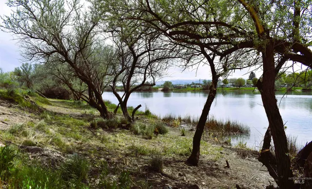 $577,400 | 25555 Clubhouse Court, Wilder, ID 83676