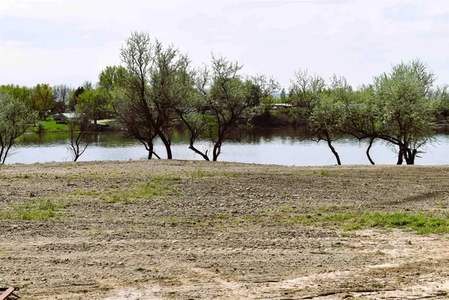 $577,400 | 25555 Clubhouse Court, Wilder, ID 83676