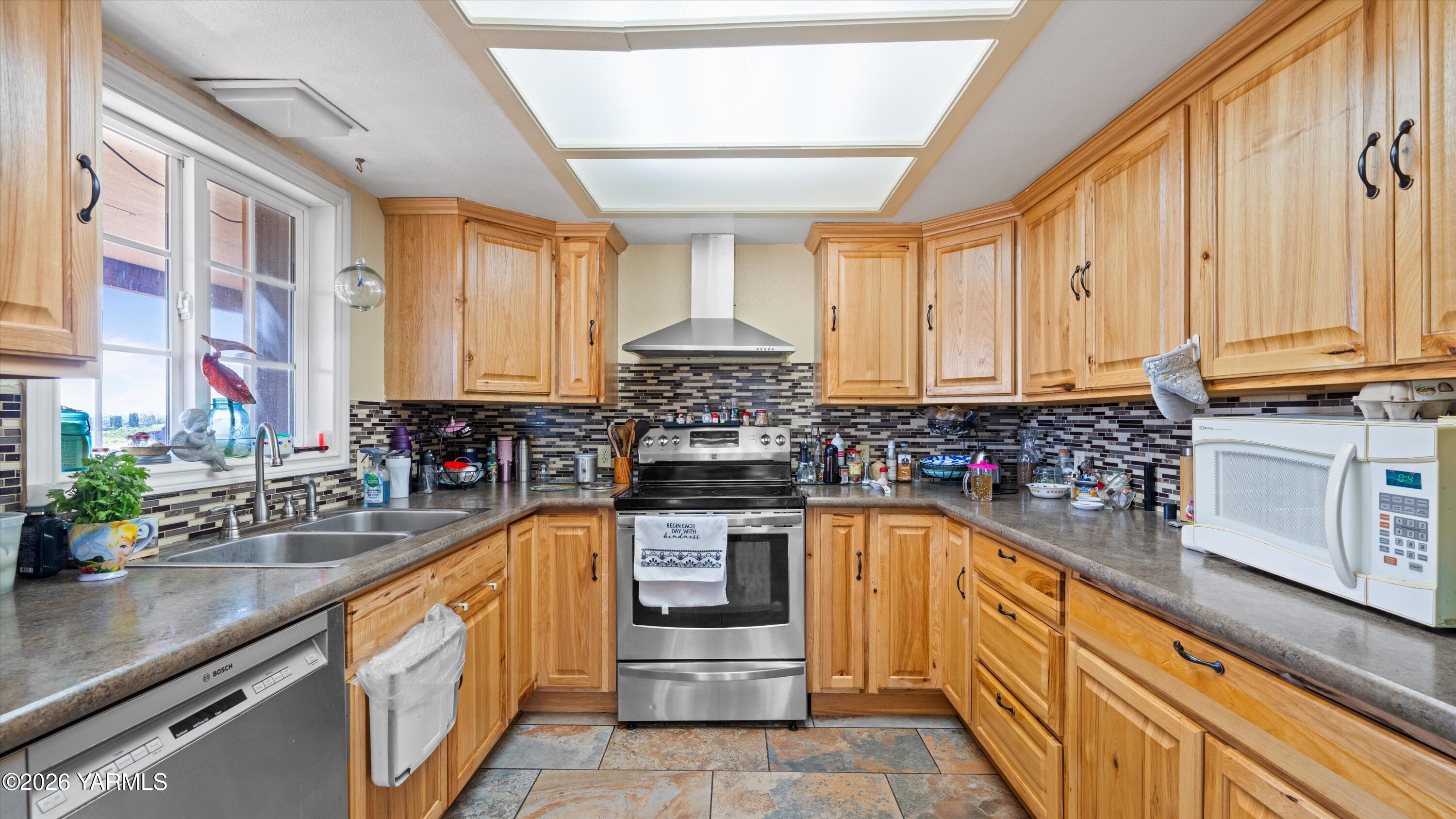 1010 Division Road Zillah, WA 98953 - Photo 5 of 30 20-7R509295
