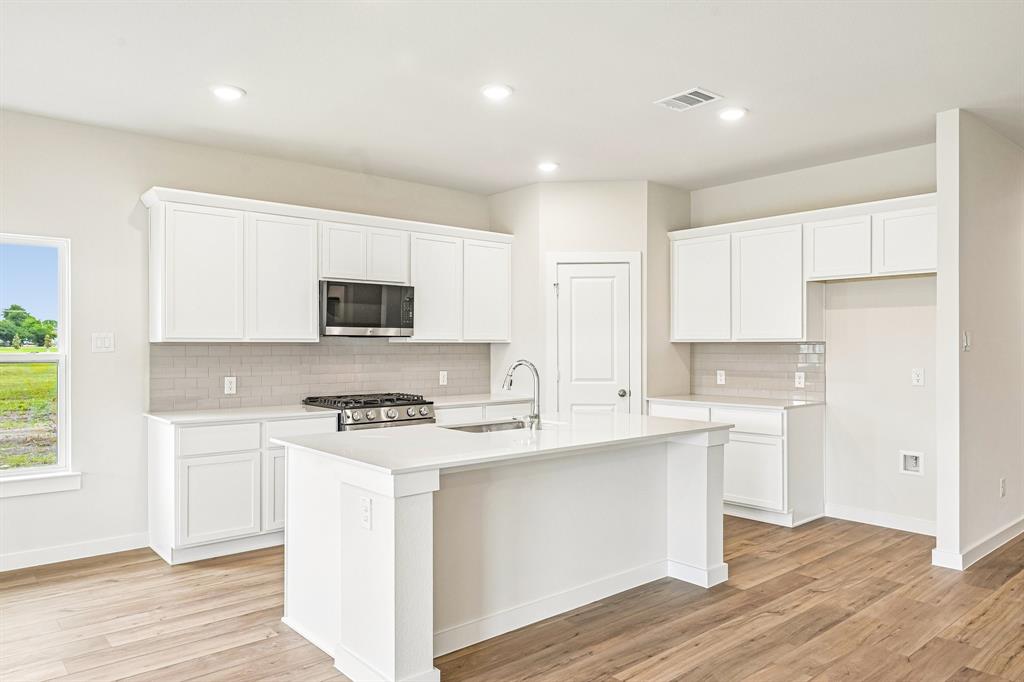 712 Vineyard Way Forney, TX 75126 - Photo 8 of 40